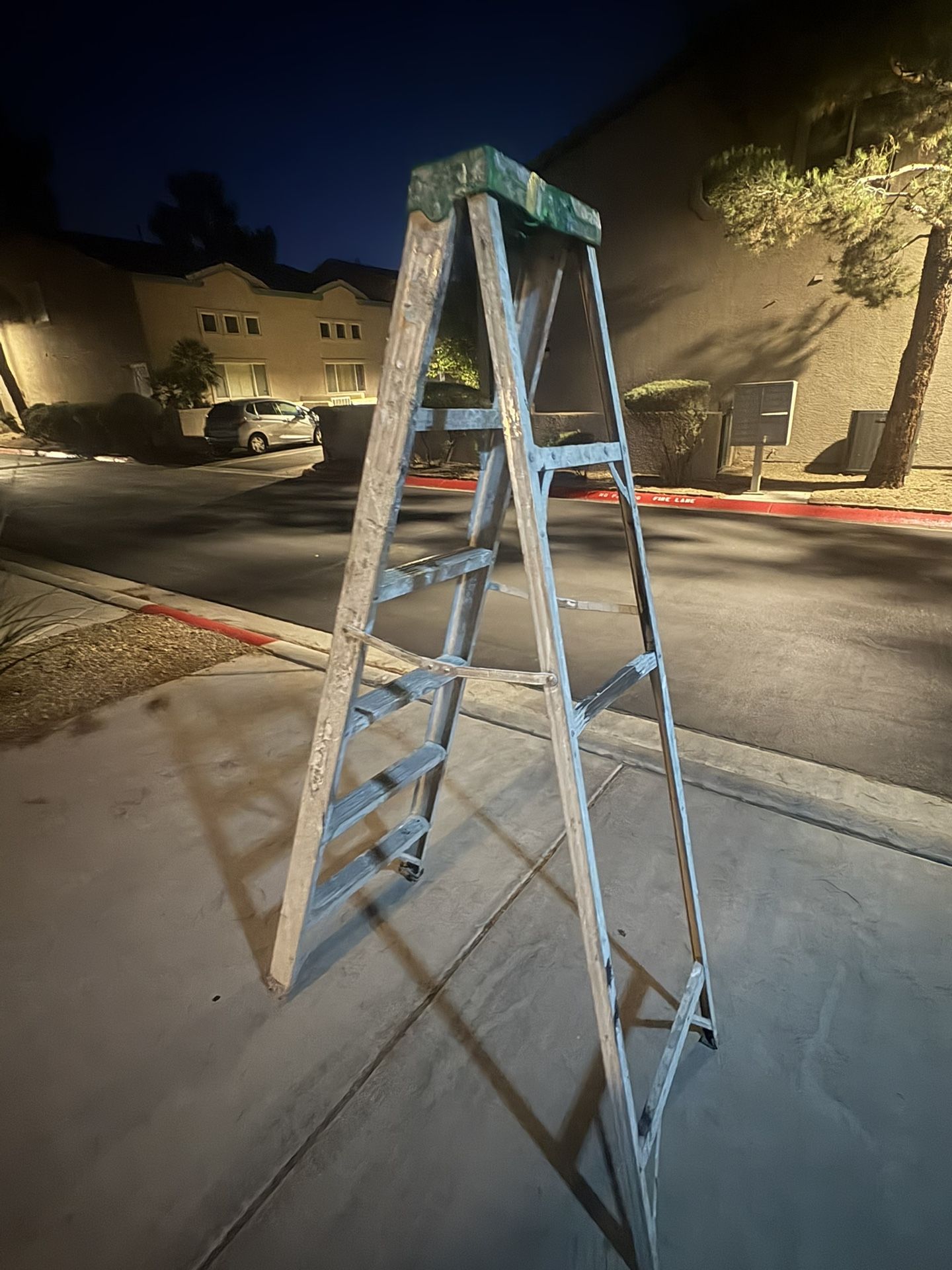 6 foot ladder