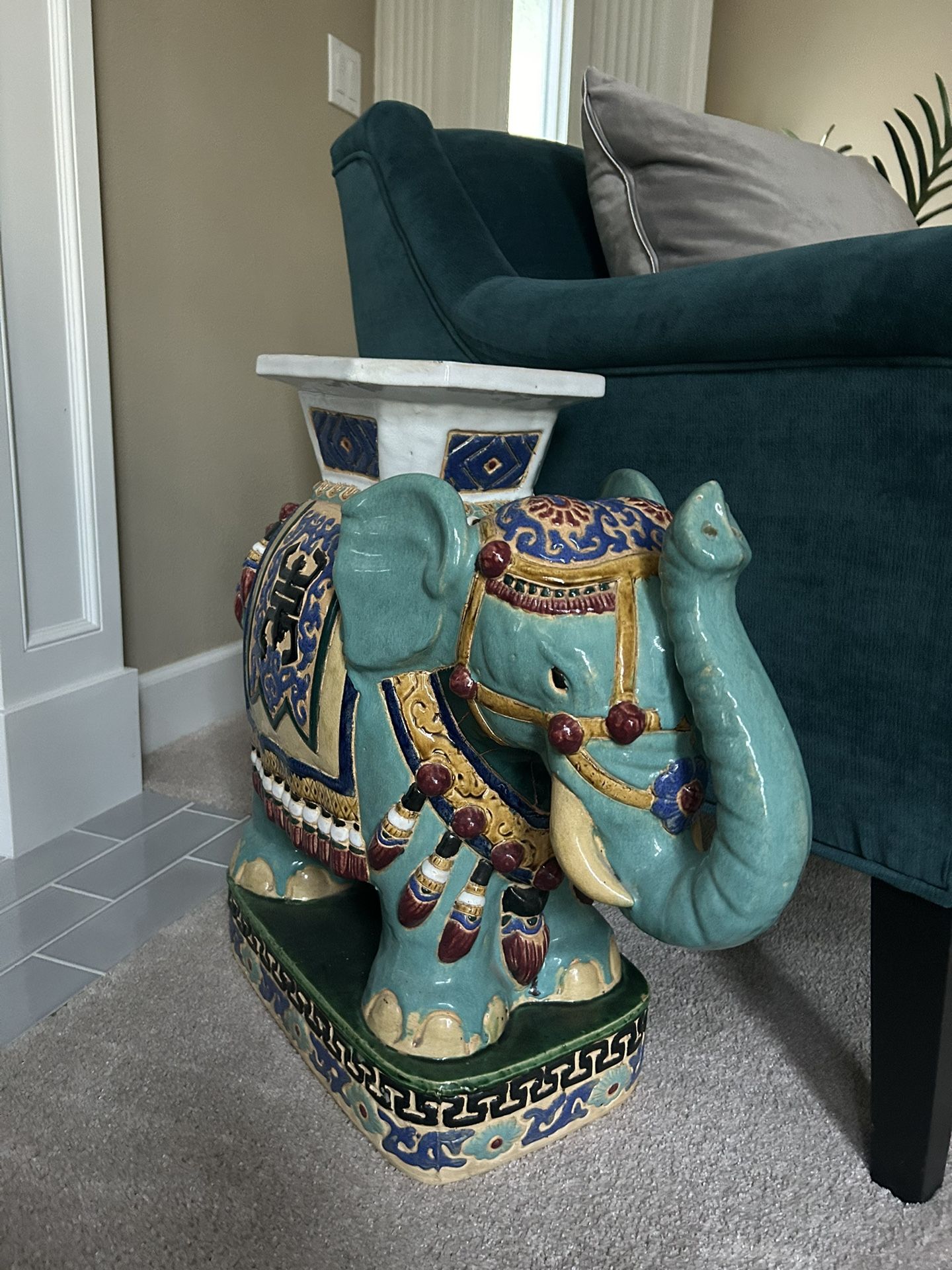 Ceramic elephant Vintage