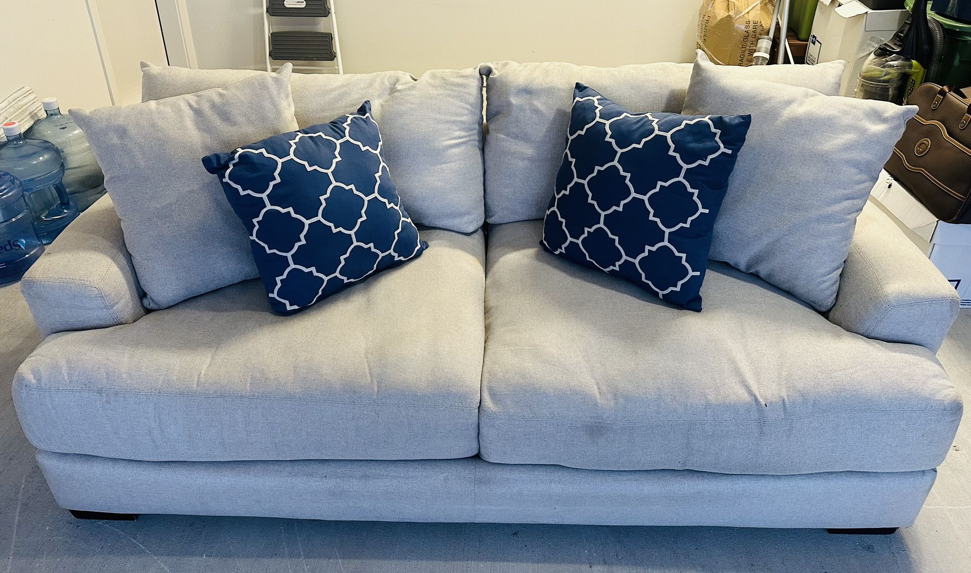 Gray Deep Seated Loveseat With Accent Pillows