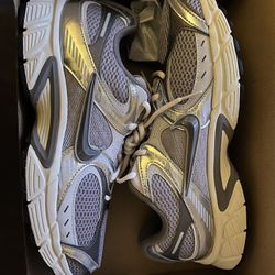 Nike V5 RNR 