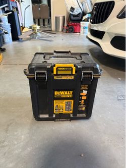 dewalt box