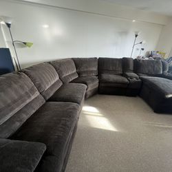 Brown 6 Piece Sectional Reclining Couch