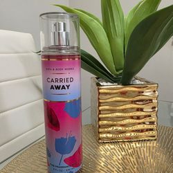 NEW Bath & Body Works CARRIED AWAY Fine Fragrance Mist (8oz) - RARE Vintage