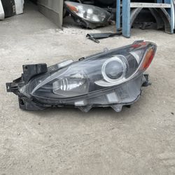 2014 2015 2016 Mazda 3 Headlight Lh Left Driver Side Used OEM Halogen. 