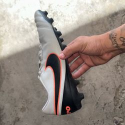 Nike Tempo Size 12 