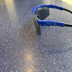 Slightly used pit vipers