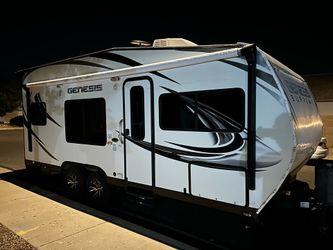 2015 Genesis Supreme 19FK toy hauler