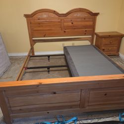 Broyhill Fontana Cal King Bed Frame