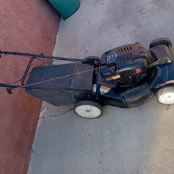 Poulan Lawn Mower 8.50 190cc  Briggs And Stratton 