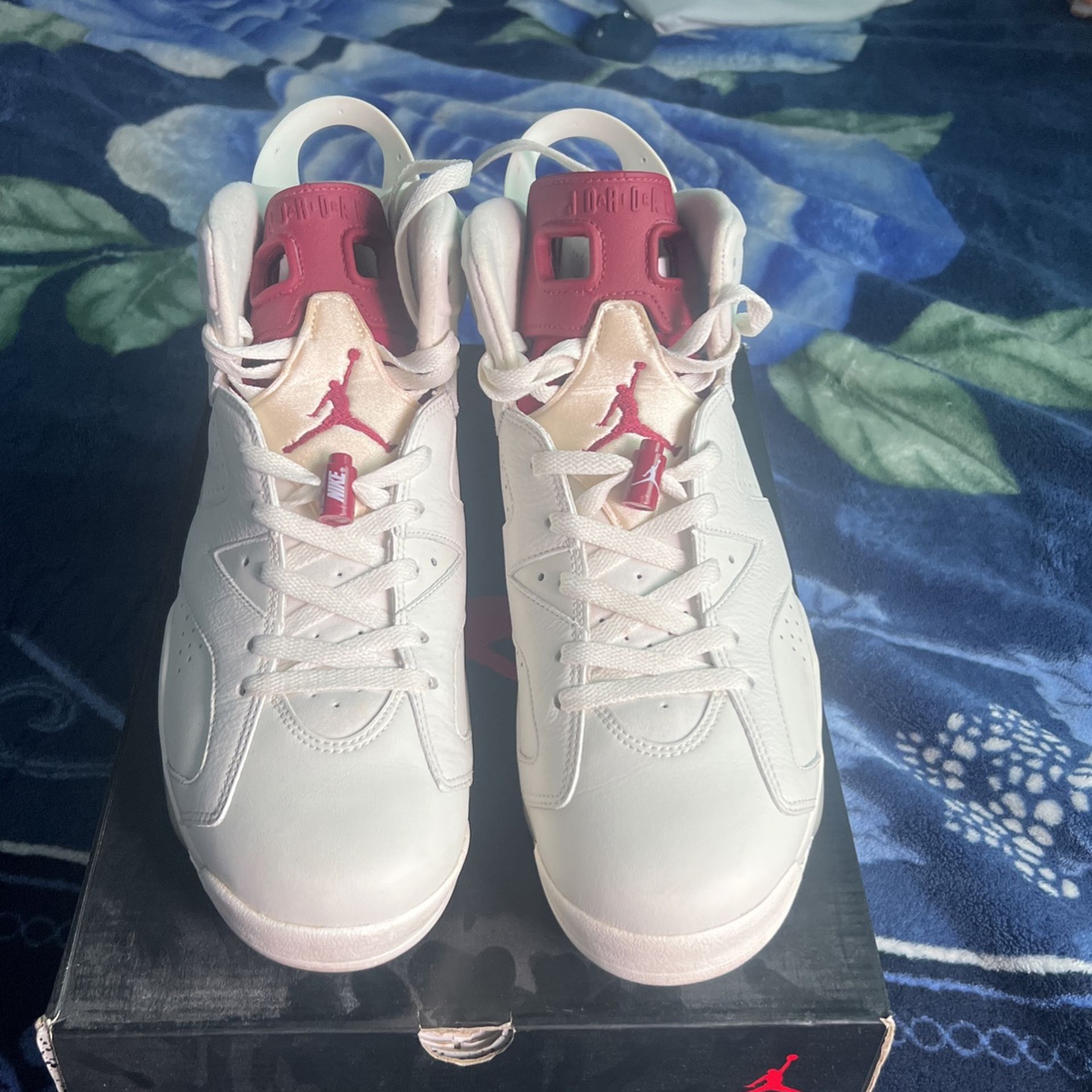 Air Jordan Retro Maroon 6