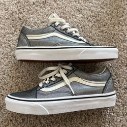 New NWT Limited Edition Women’s Vans Leather 6.5