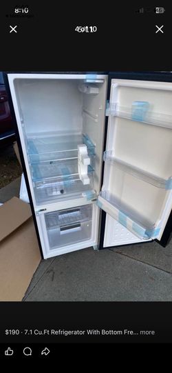Brand new 7.1 Cu.Ft Refrigerator With Bottom Freezer
