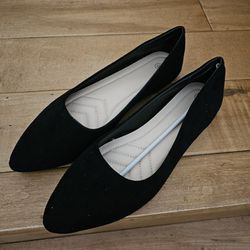 New womans size 10 (41) black velvet memory foam flats

