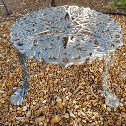 Antique Vintage Victorian Grape Vine Cast Iron Patio Table