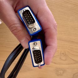 VGA Monitor Cable (Male to Male) – Blue Connectors – Excellent Condition