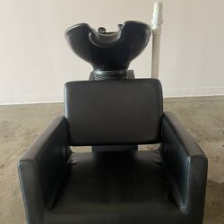 Shampoo Bowl With Chair 
