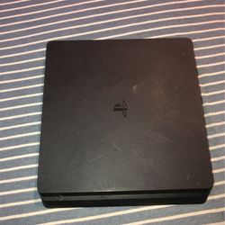 PS4 Slim