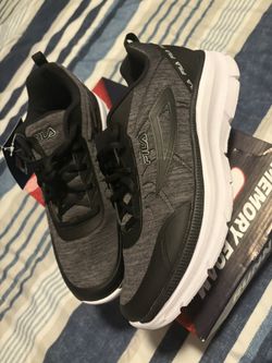 Womens Fila Shoes Size 11