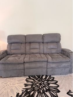 Electric Reclining Couch