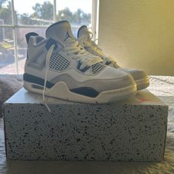 Jordan 4s Military Blacks 