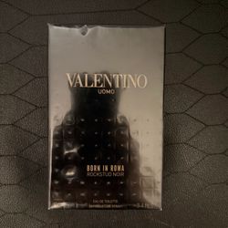 Valentino BORN IN ROMA ROCKSTUD NOIR cologne