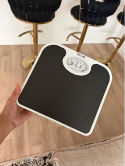 Taylor Analog Bathroom Scale – Black/White