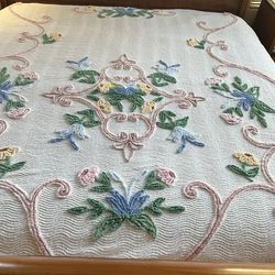 Spectacular Chenille Bedspread/ Coverlet Vintage 1950-60  84x192 Inches