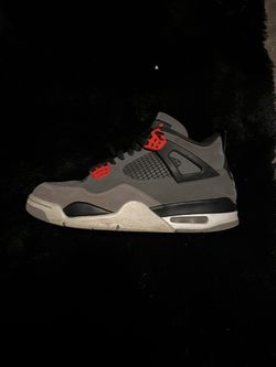 Jordan 4’s