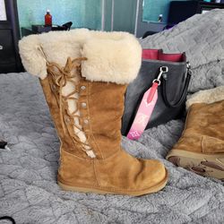 UGG TAN WITH FUR LACE UP ON SIDE Size 7