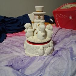 Porcelain Snowman Musical