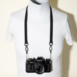 Slim Street Camera Strap 32" Black Nylon 15mm, Swivel Clasp Hooks