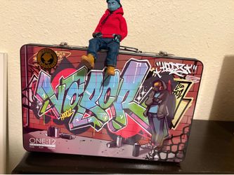 Mezco toys. One:12 Hoodz: Vapor
