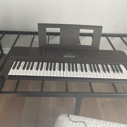 Yamaha PSRE360DW 61Key Sensetive Walnut Keyboard