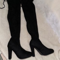 Knee High Boots With High Heel