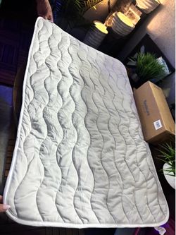 XXL SIZE COOLING PET PADS ❄️🧊🧊❄️🐶 5 LEFT