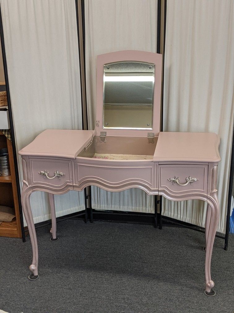 Vintage French Provincial Style Vanity By Drexel