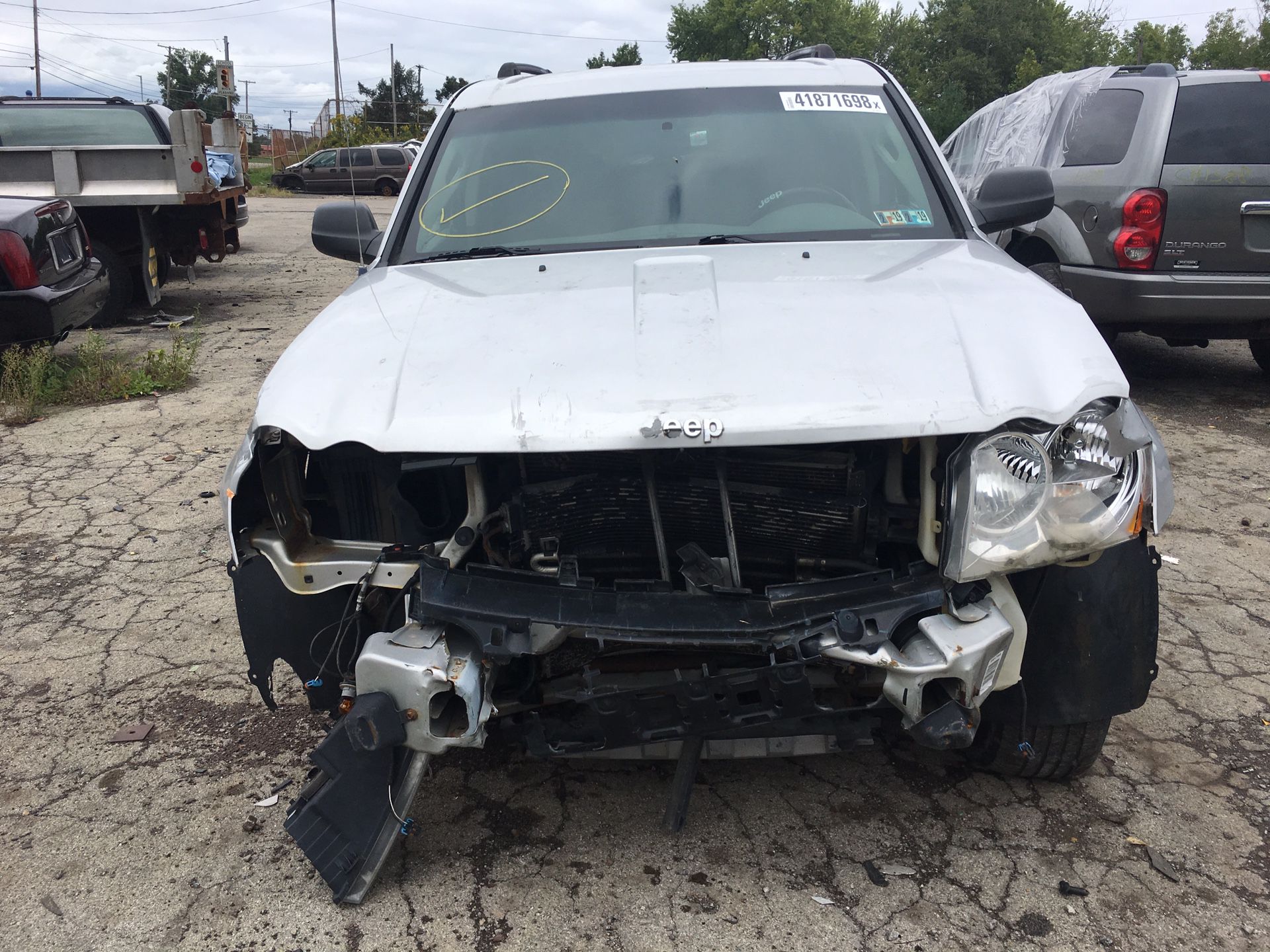 Parting out 2005 Jeep Grand Cherokee 4x4