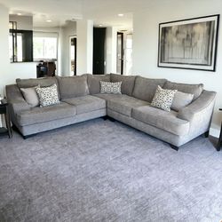 Beautiful Large Grey Sectional Couch 