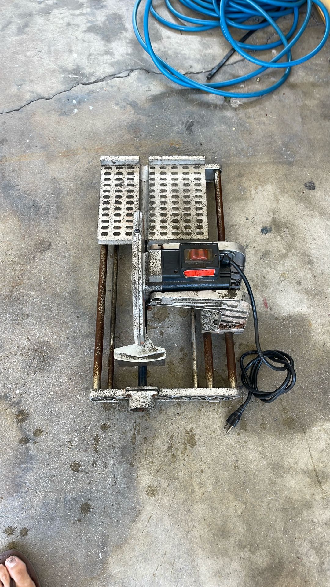 Tile Cutter