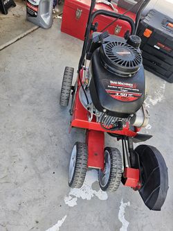 Yard Machines Landscaping Edger 3.5HP 4 stroke gas