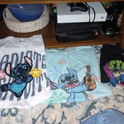 THREE DIFFERENT STITCH WOMEN’S T-SHIRTS 