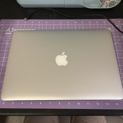 MacBook Air 13 A1466