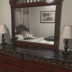 Queen bedroom set