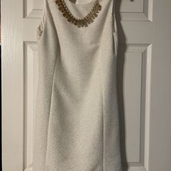 Beautiful Dress Color Pearl With Gold Size 6 $10