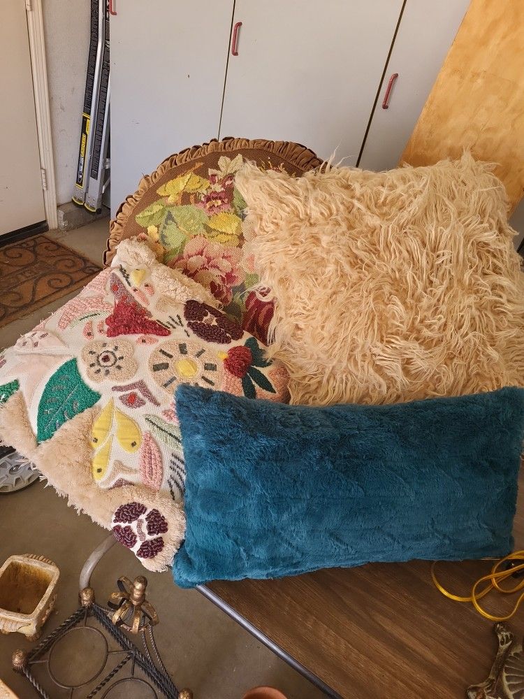 Decorative Pillows