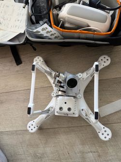 DJI Phantom Drone with Carrying Case and Accessories