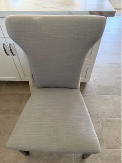 Vanity/desk chair