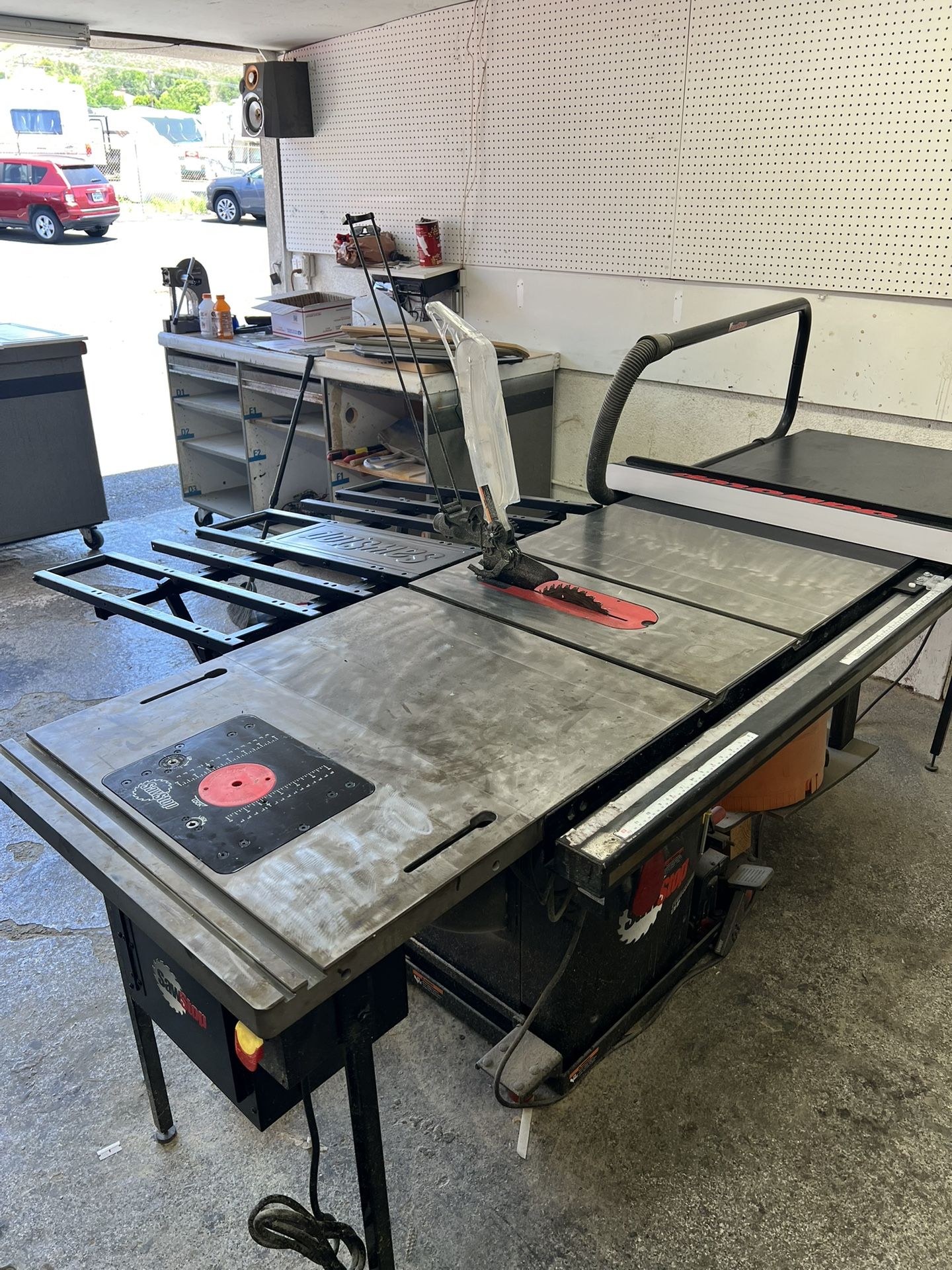 SawStop Professional Table Saw With 52 Inch Fence 