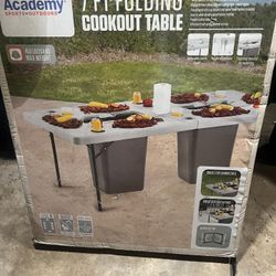 2-7’ Crawfish Tables
