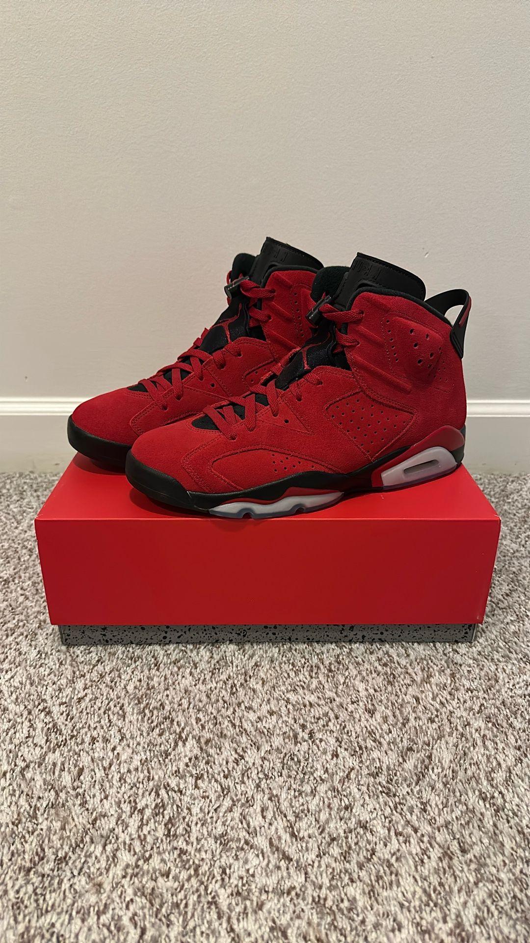 Jordan 6 Retro “Toro bravo”